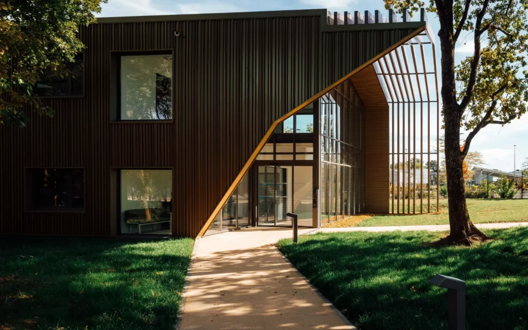 NOVÉA ÉNERGIES – Création d’un bâtiment tertiaire en milieu boisé