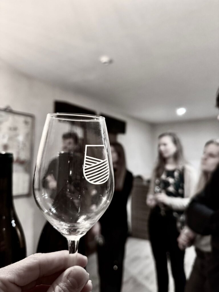 Team building de fin d’année de l’Atelier PLD à Angers, moment collectif autour d’une visite et d’un repas partagé.