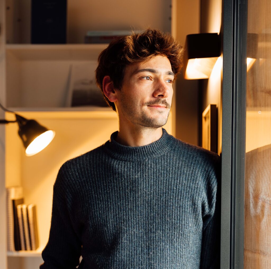 Baptiste, architecte à l’Atelier PLD à Angers, rejoint temporairement l’équipe pour soutenir les projets avec rigueur et sensibilité.